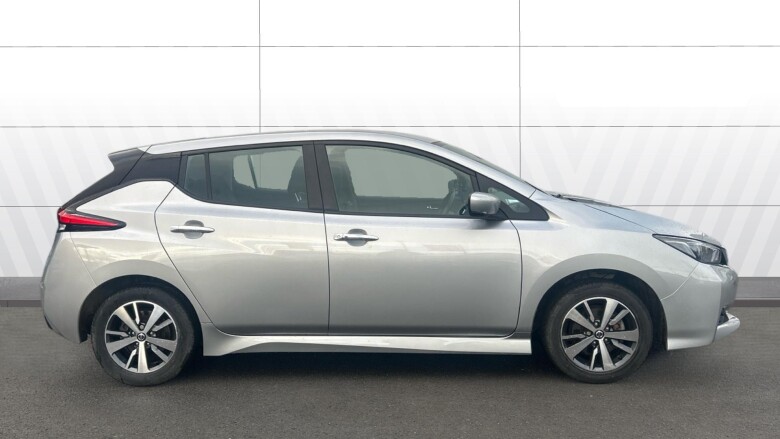 Nissan LEAF 110kW Acenta 40kWh 5dr Auto [6.6kw Charger] Electric Hatchback